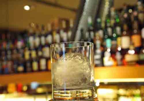 水舍精品酒店內(nèi)的奢華     The  Roof雞尾酒吧設(shè)計欣賞