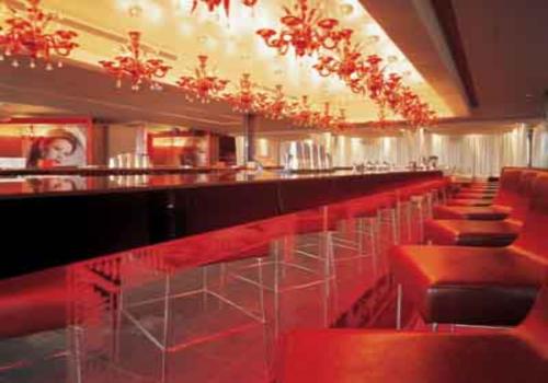 上海最佳景觀酒吧設(shè)計(jì)　　紅醉外灘Ｂａｒ　Ｒｏｕｇｅ酒吧設(shè)計(jì)欣賞