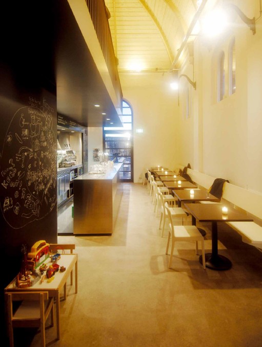 Espressobar個(gè)性小酒吧設(shè)計(jì)說(shuō)明 