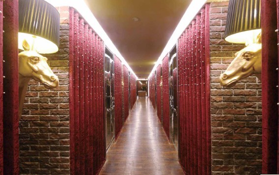 和諧、矛盾、對抗下的結(jié)晶 亞洲頂級餐飲會所俏江南設(shè)計欣賞