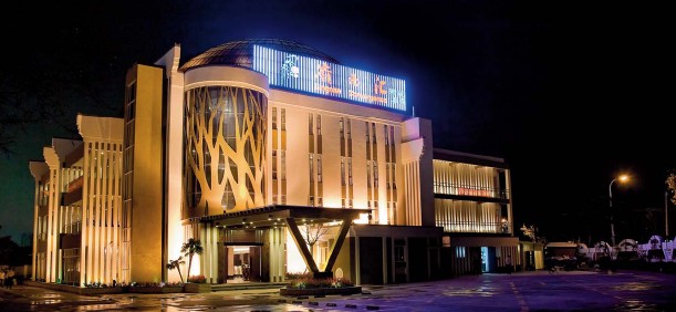 上海長(zhǎng)興島“嶺南匯”酒店餐廳設(shè)計(jì)欣賞