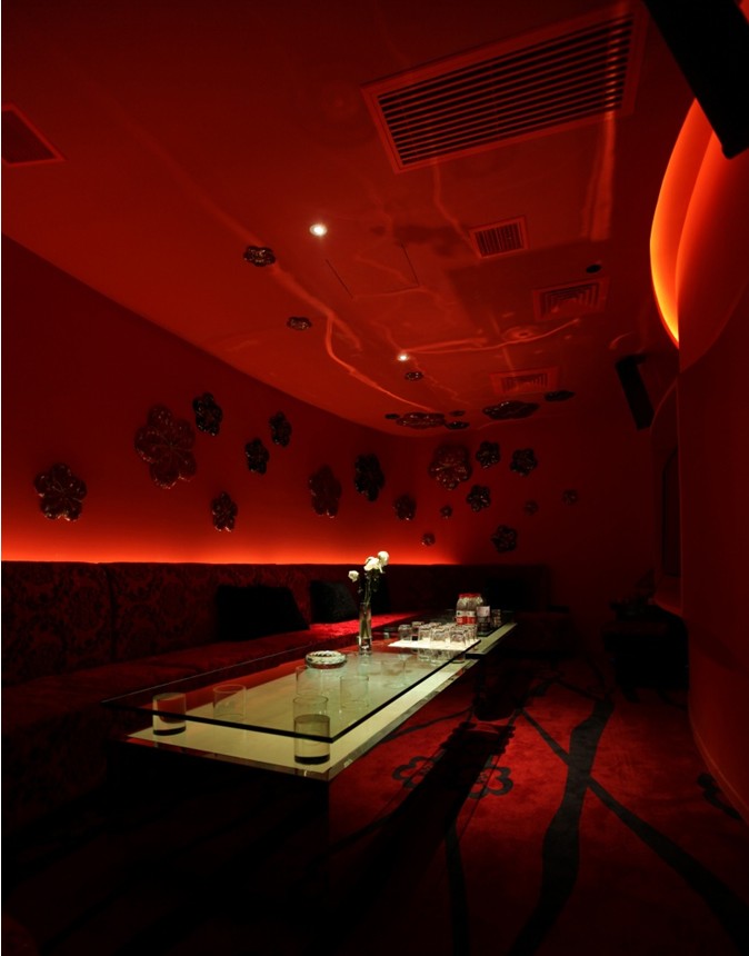紅與黑的交織 蘇州Dream Club 夢酒吧設(shè)計欣賞
